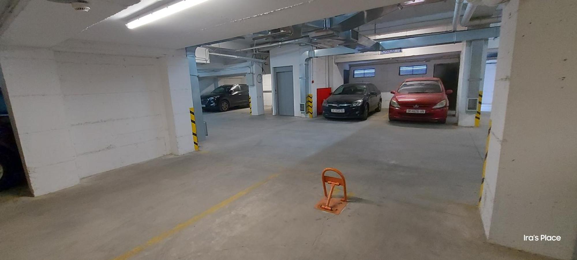 Ira'S 2 Bedroom Central Place With Private Parking Skopje Exterior foto